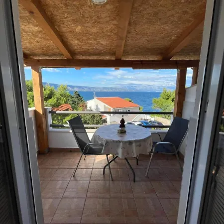 Cesarec Apartament Vrboska